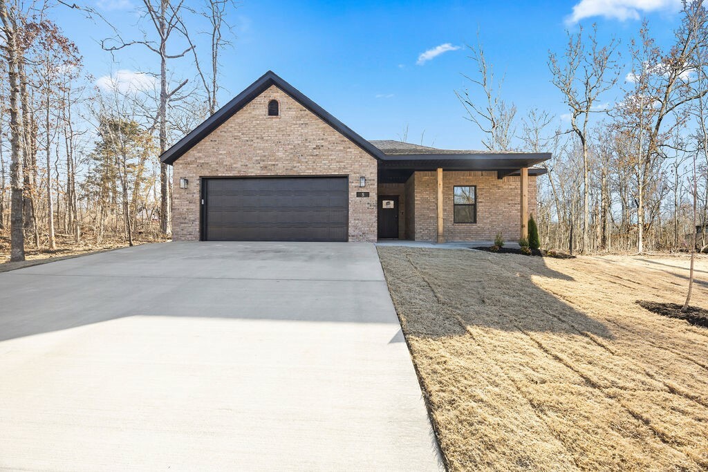 Property Photo: 11 Newburgh Lane AR 72715