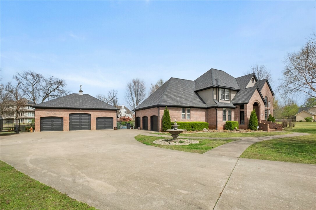 Property Photo: 3901 Pleasant Drive AR 72758