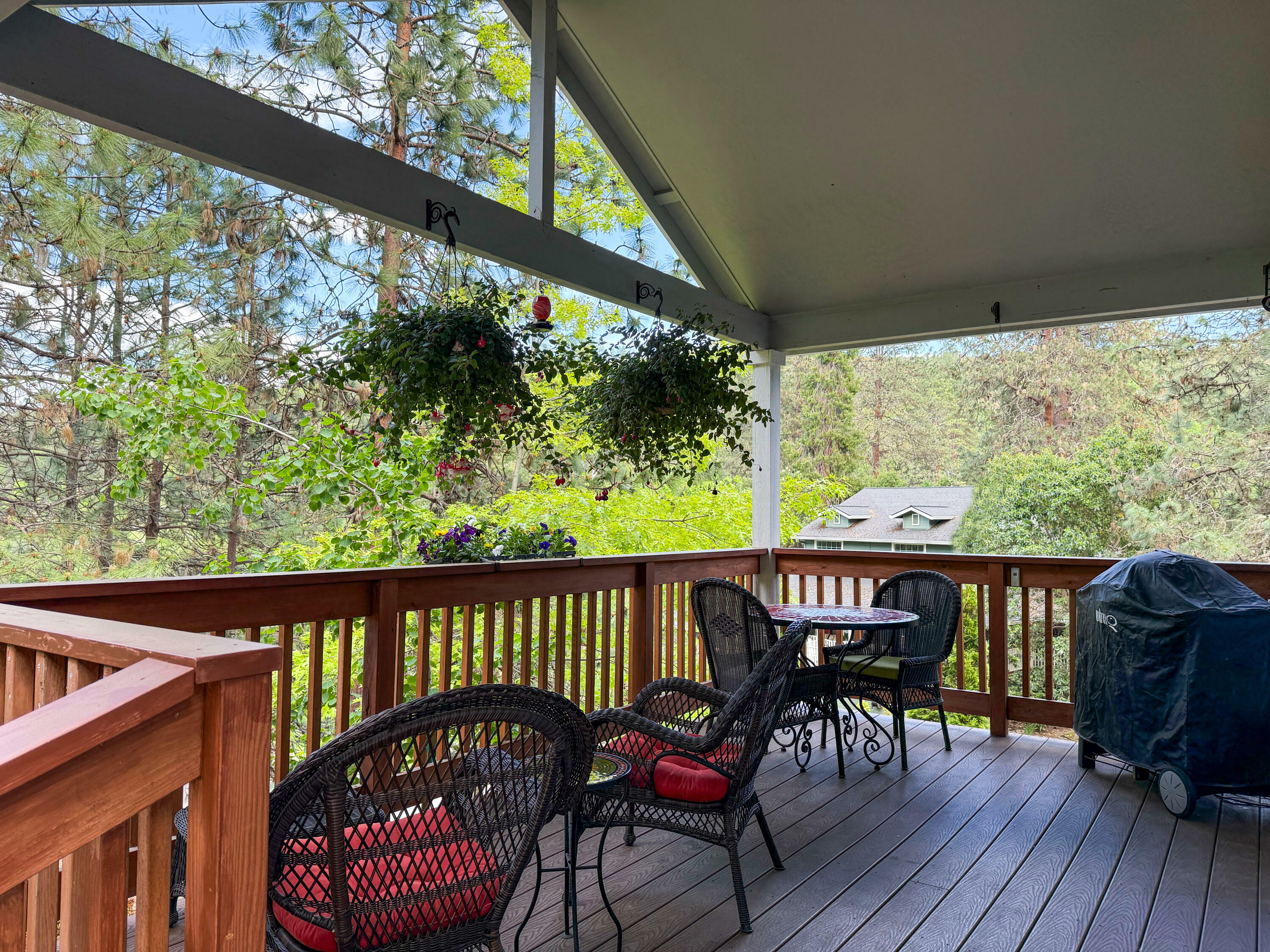 905 Hangman Way  Jacksonville OR 97530 photo