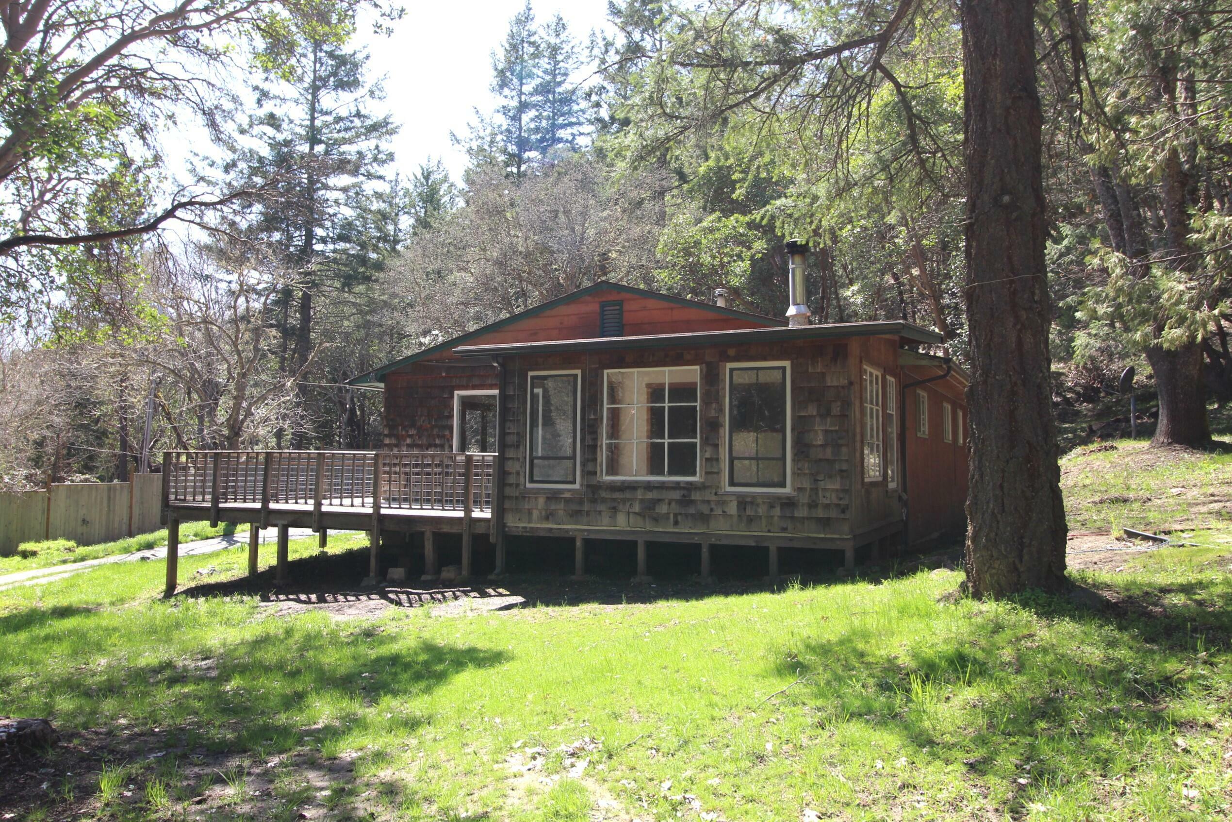 Property Photo: 2319 Humbug Creek Road OR 97530