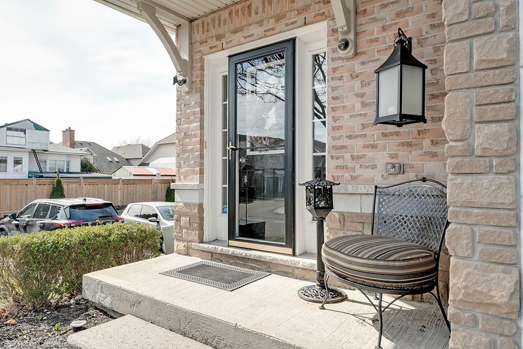 Photo de la propriété:  1375 Stephenson Drive 21  ON L7S 2M5 