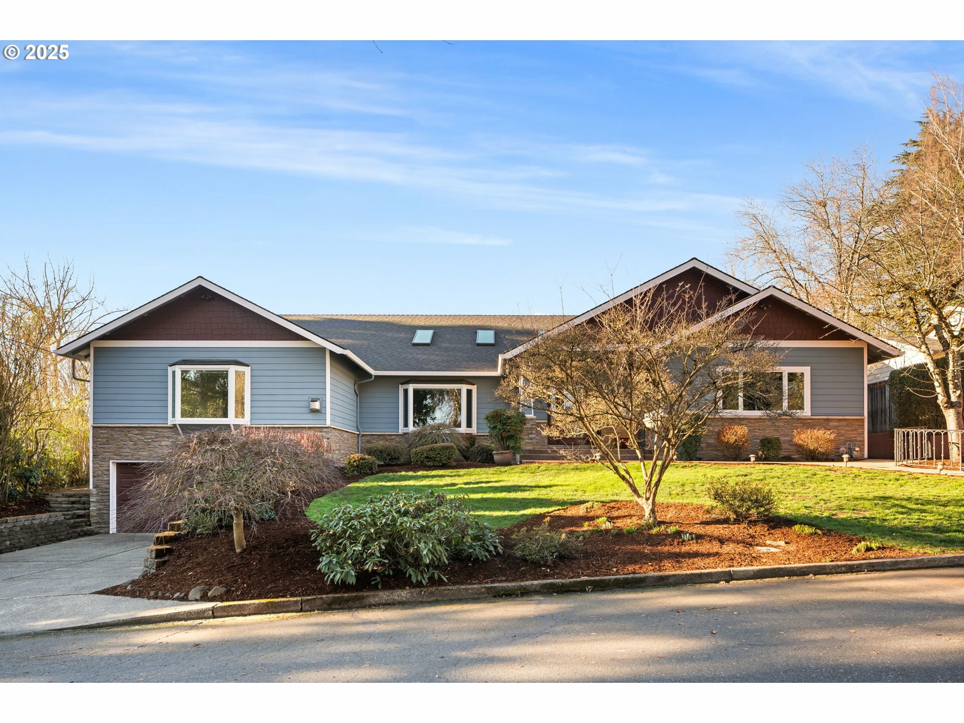 Property Photo: 6507 SW 55th Dr OR 97221