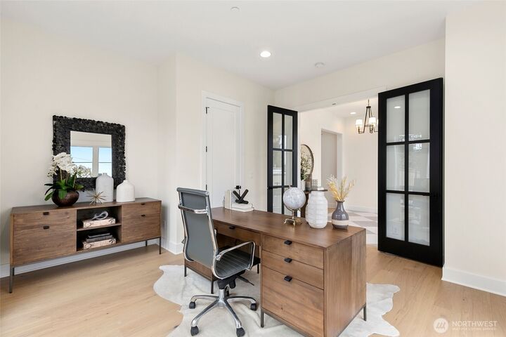 Property Photo:  1035  159th Place SE  WA 98008 