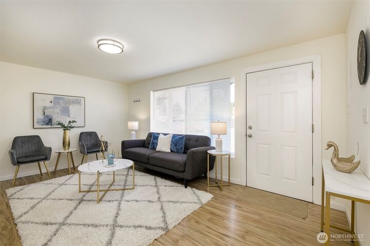 Property Photo: 3513 NE 7th Place WA 98056
