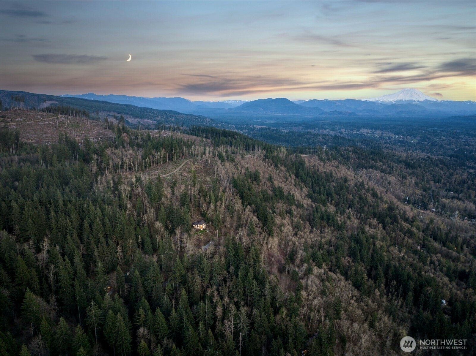 Property Photo: 27503 SE 154 Place WA 98027