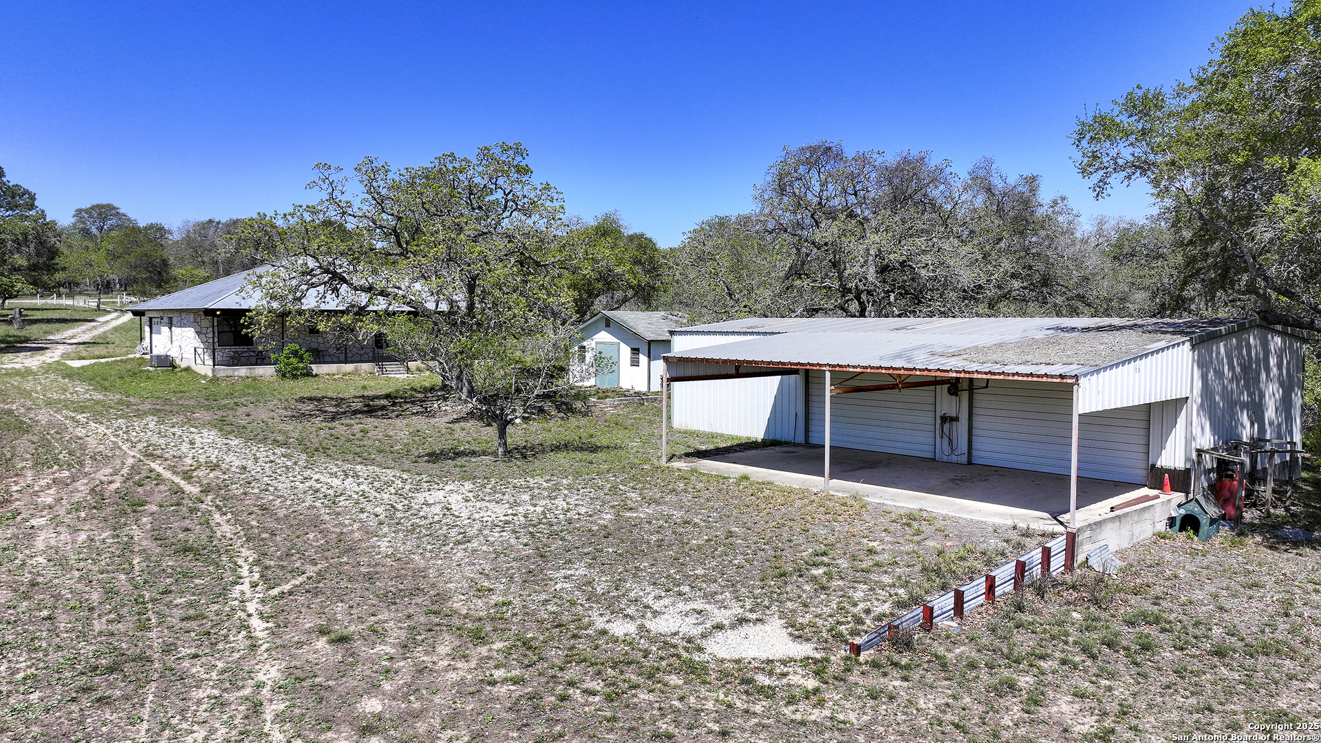 Property Photo: 904 Eagle Creek TX 78114