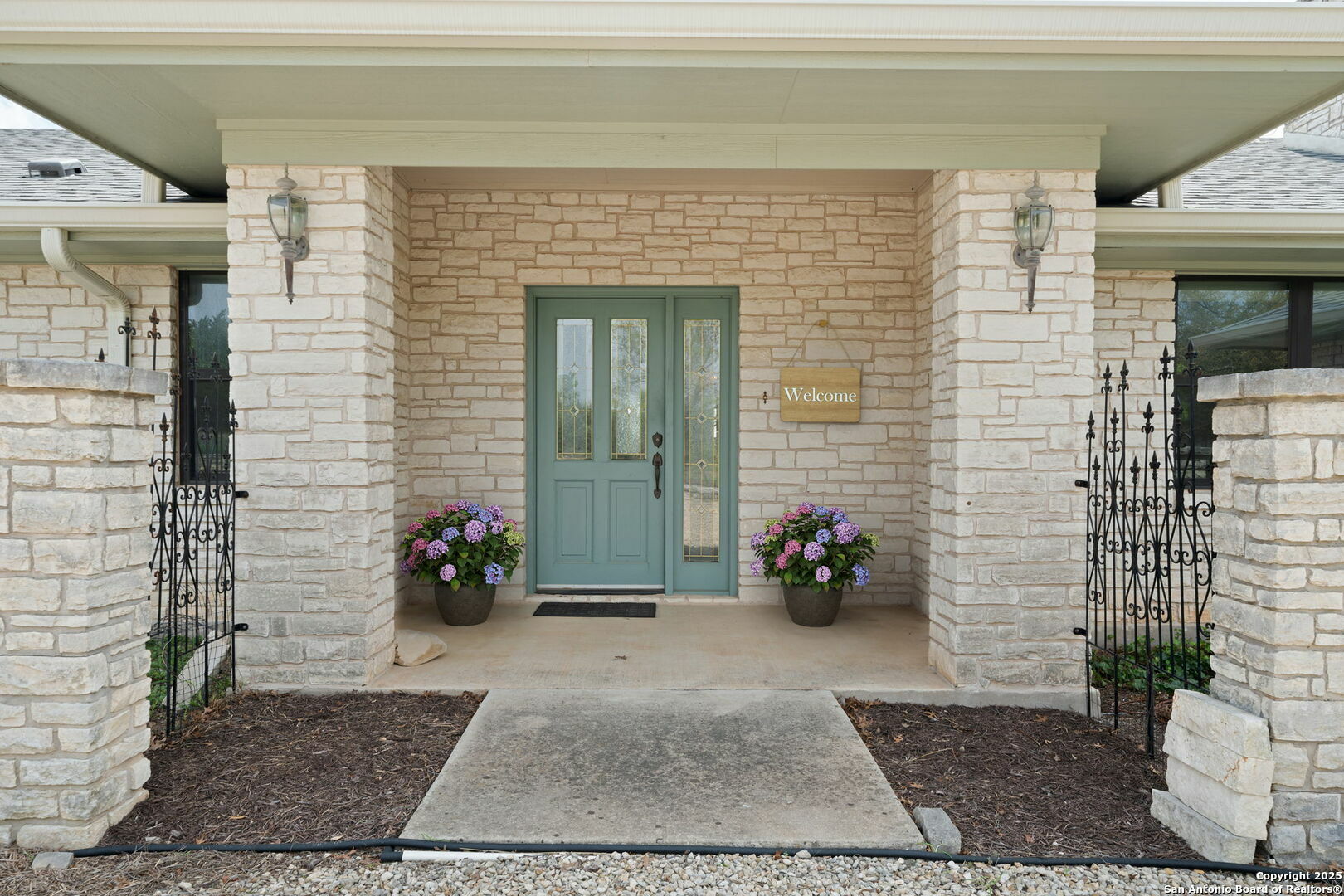 Property Photo: 365 Estates Dr TX 78028