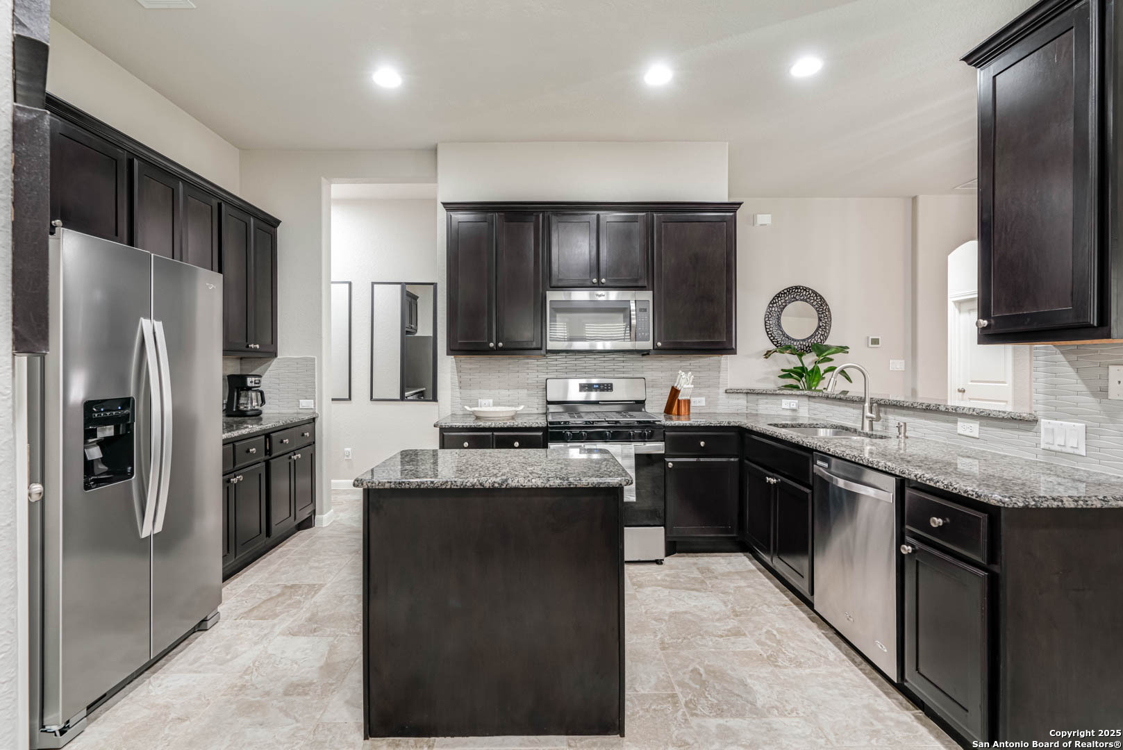 Property Photo: 25725 Two Springs TX 78255