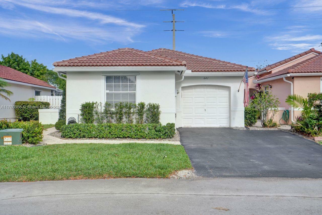 641 NW 172nd Ter  Pembroke Pines FL 33029 photo