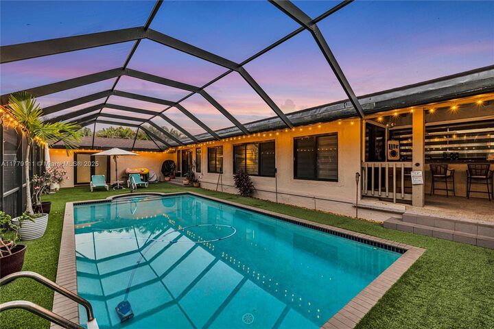Property Photo: 7801 SW 170th St FL 33157