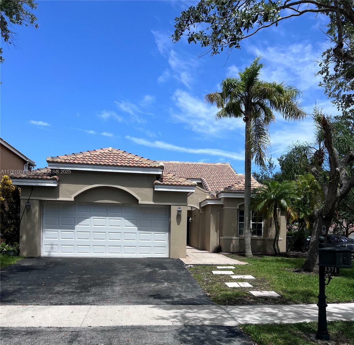 1371 Bayview Cir  Weston FL 33326 photo