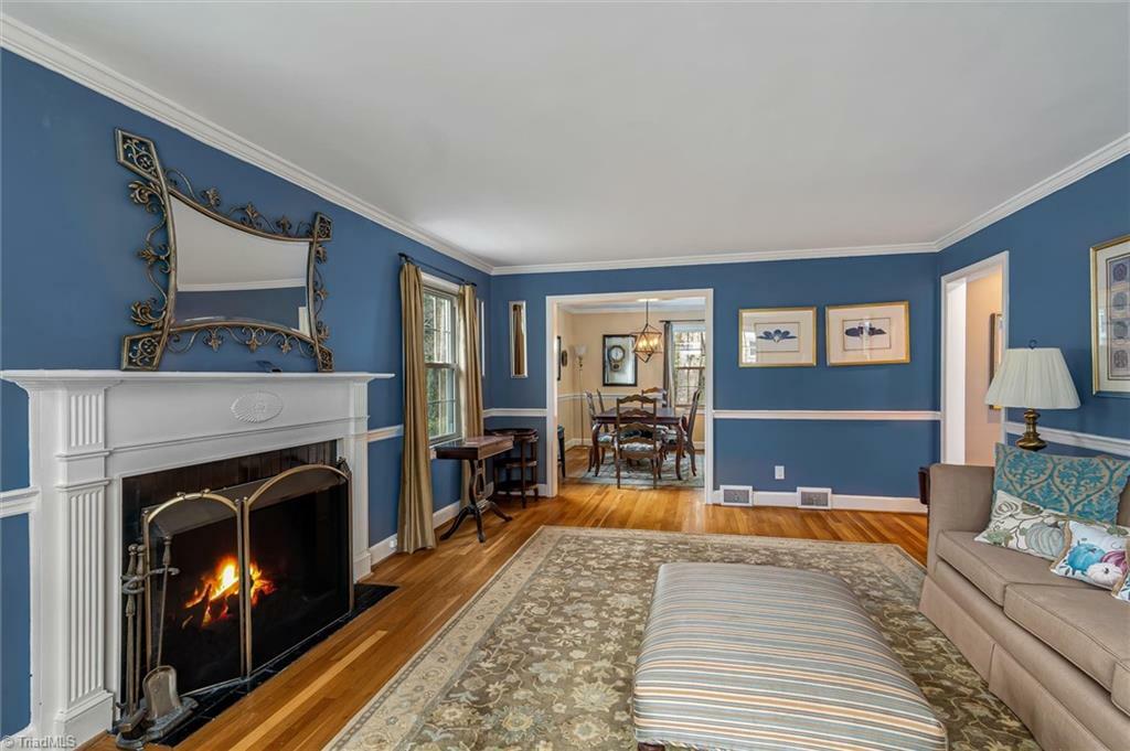 Property Photo: 818 Westover Avenue NC 27104