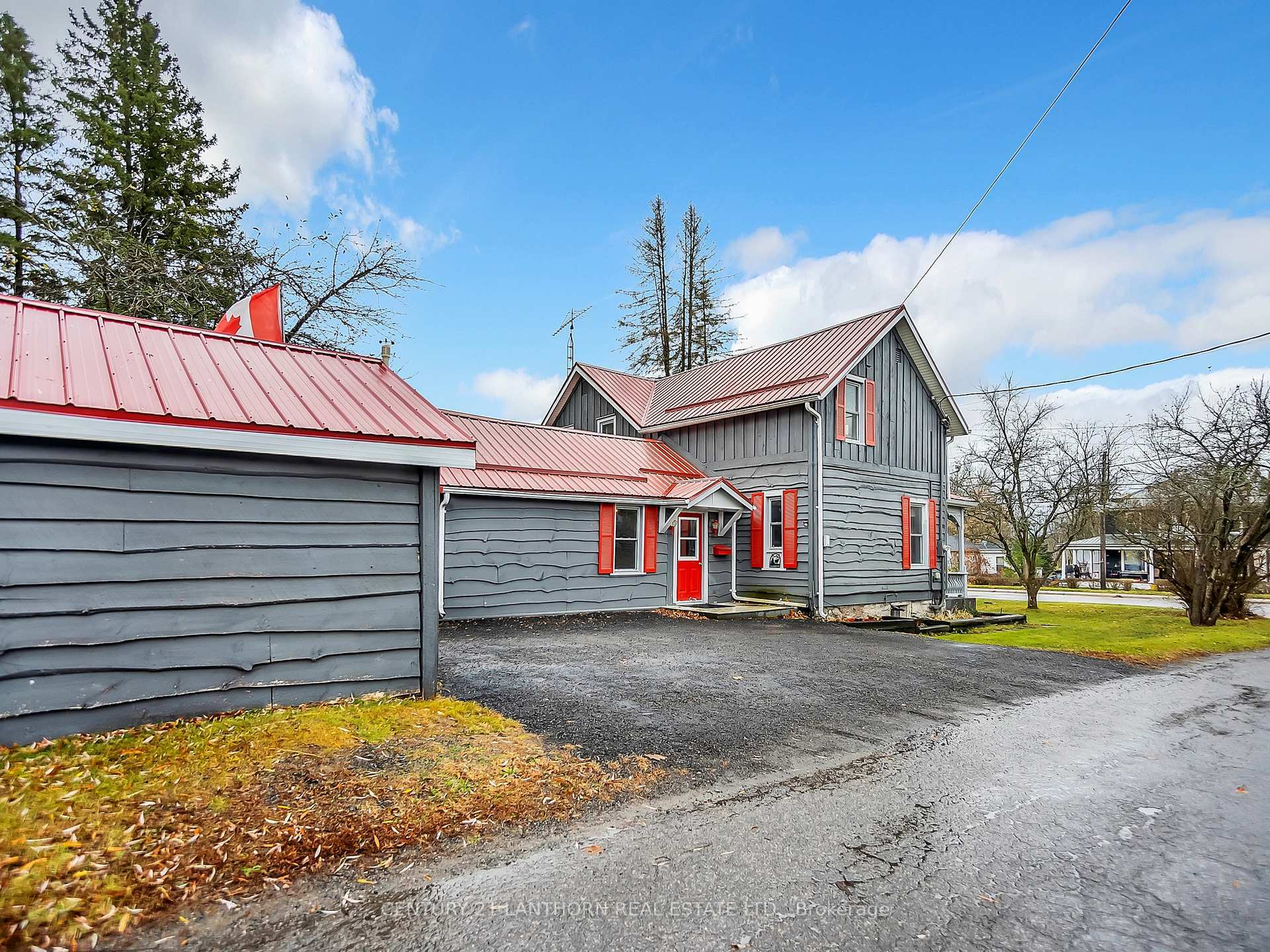 Property Photo: 82 Forsyth Street ON K0K 2M0