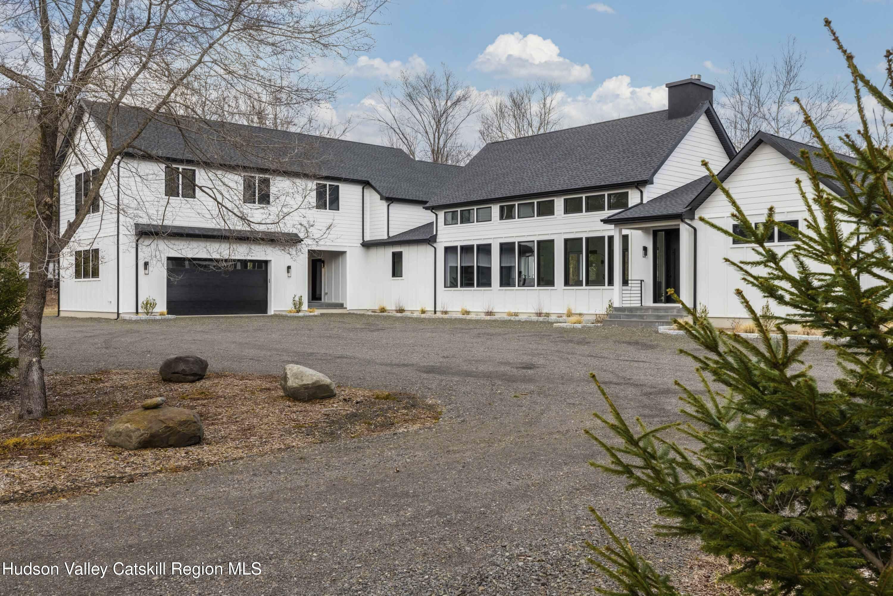 Property Photo: 462 Mettacahonts NY 12404