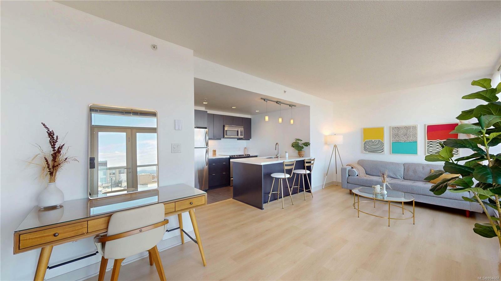 Property Photo:  760 Johnson St 603  BC V8W 1N1 
