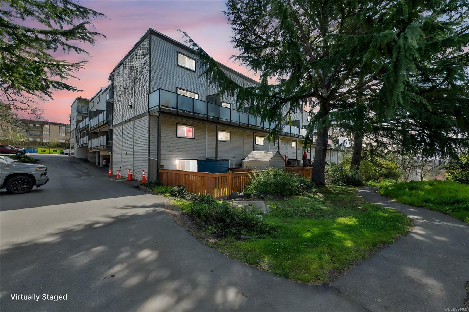 Property Photo:  991 Cloverdale Ave 115  BC V8X 2T5 
