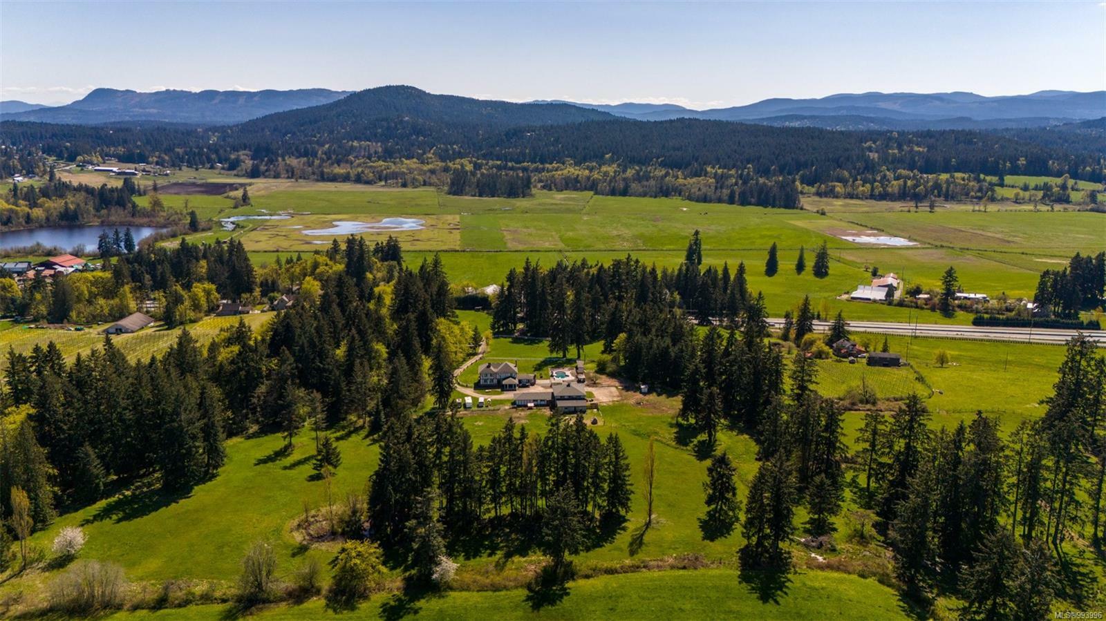 Property Photo: 4245 Vineyard Rd BC V0R 1L5