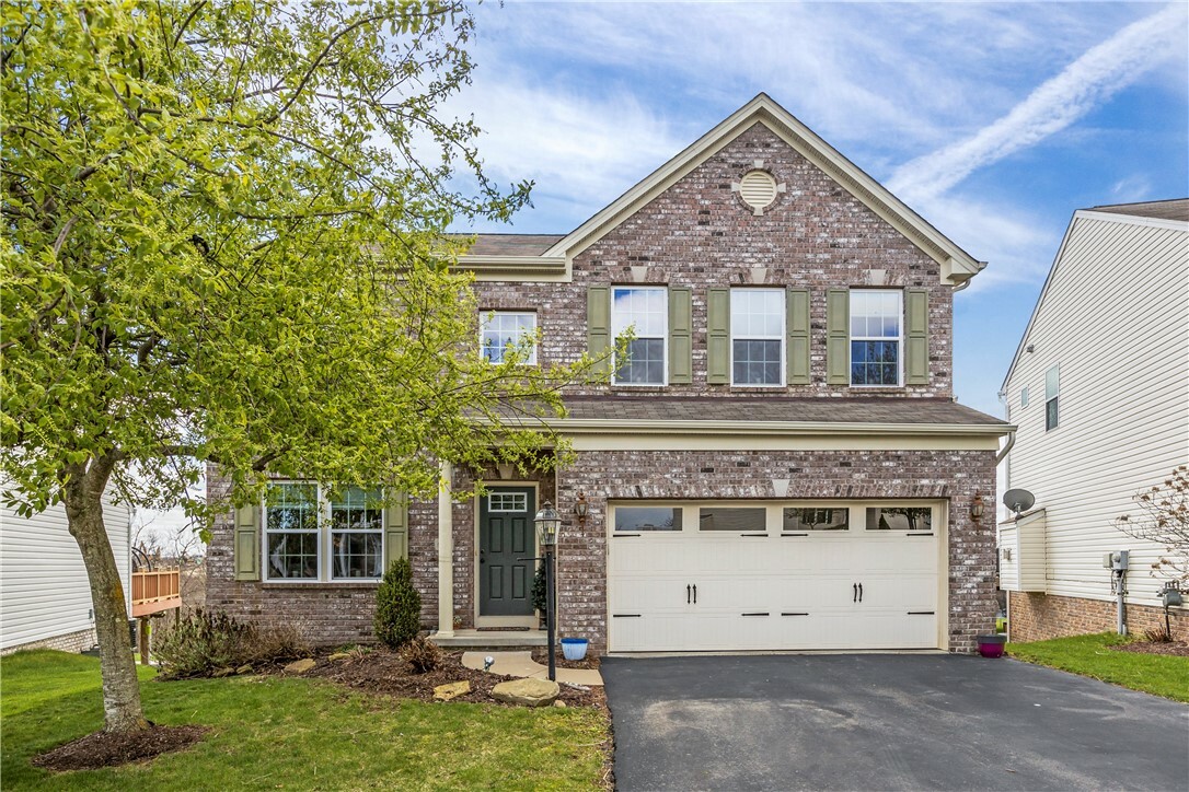 Property Photo: 114 Village Cir PA 15071