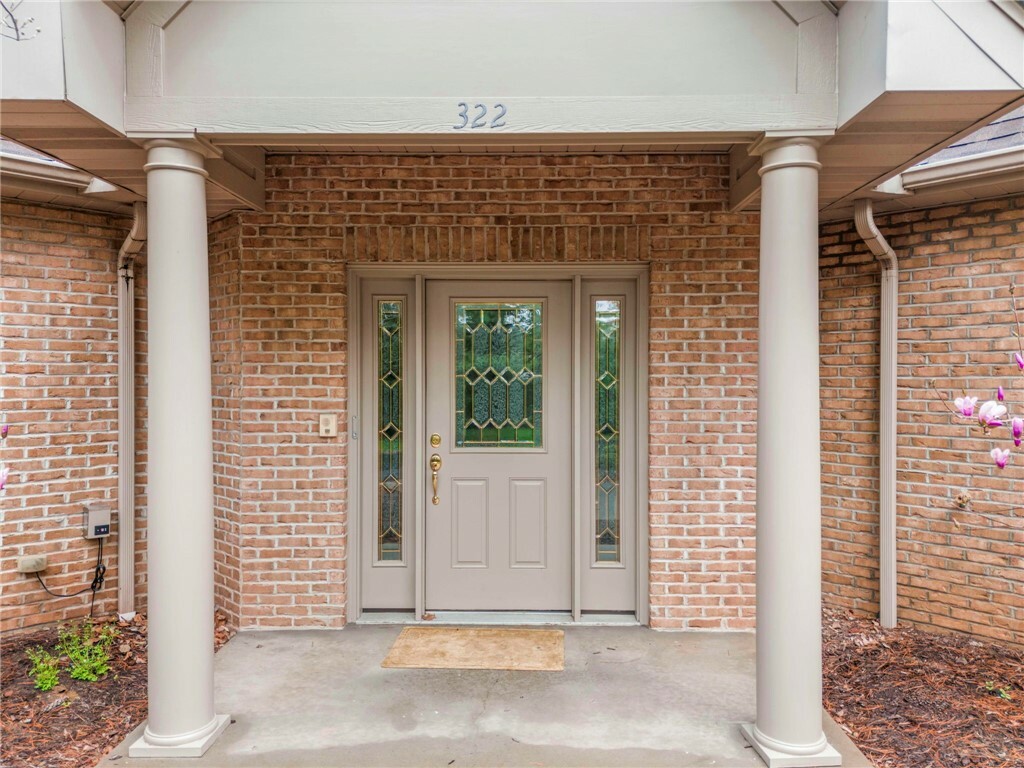 Property Photo: 322 Village Green Dr PA 15317