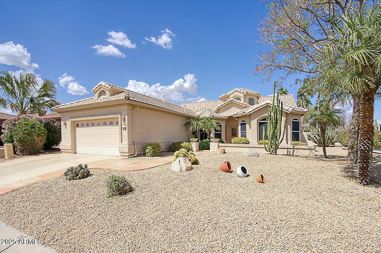 Property Photo: 16112 W Whitton Avenue AZ 85395