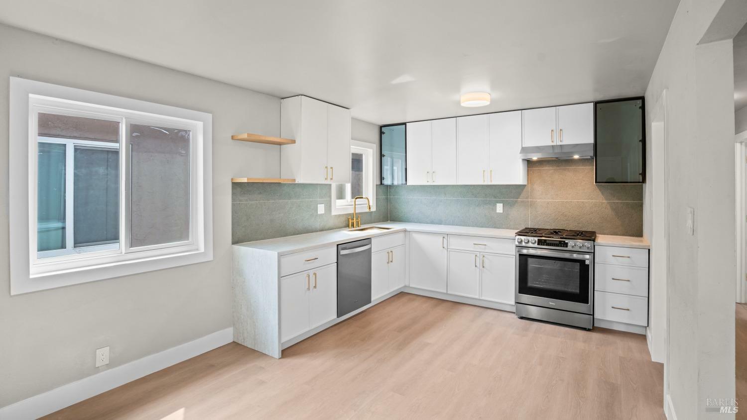 Property Photo: 1871 18th Street CA 94806