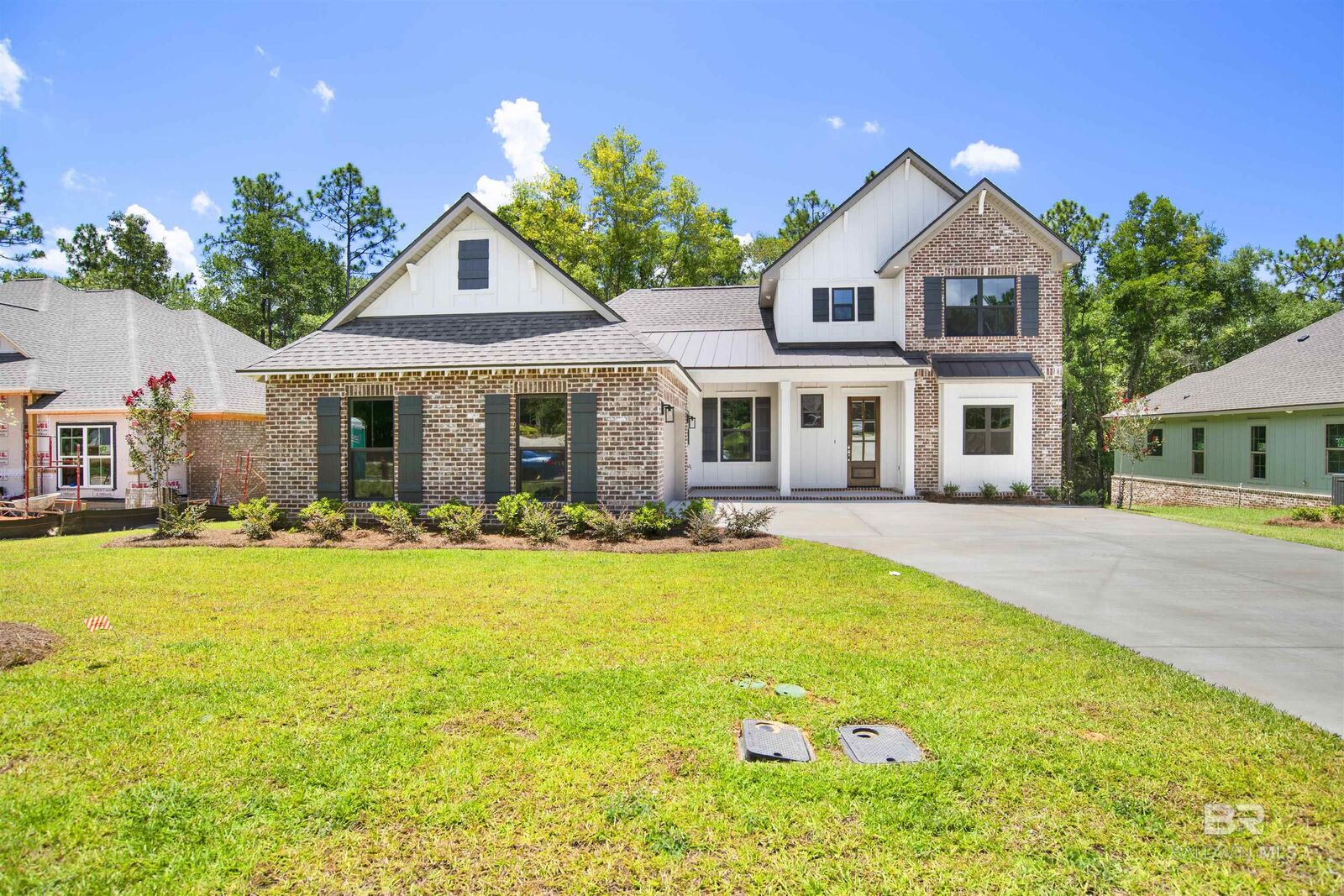 Property Photo: 7867 Elderberry Drive AL 36527