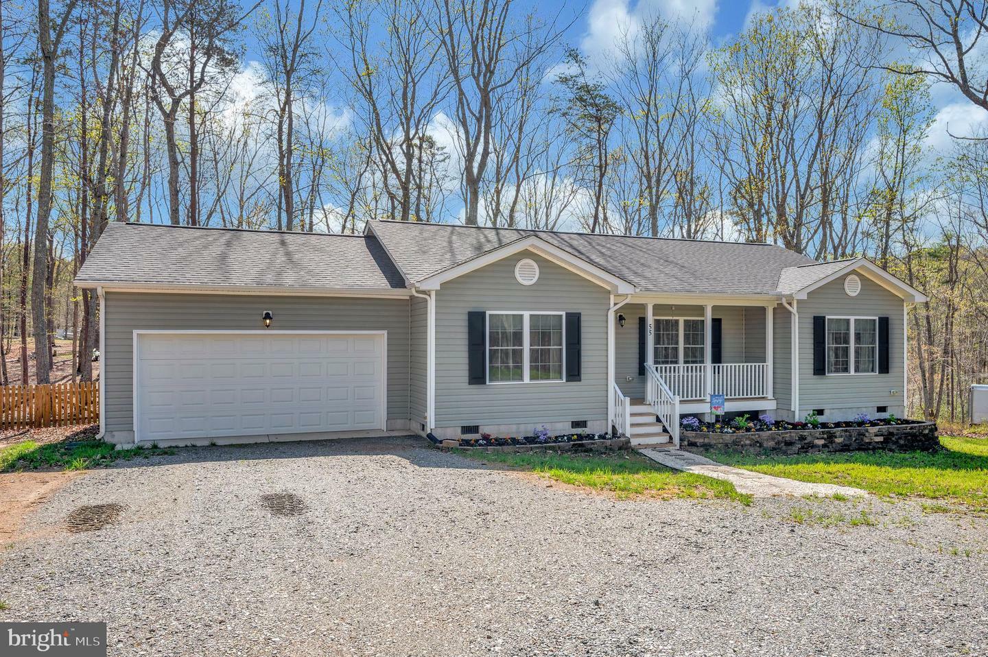 Property Photo: 55 Cedar Circle VA 23117