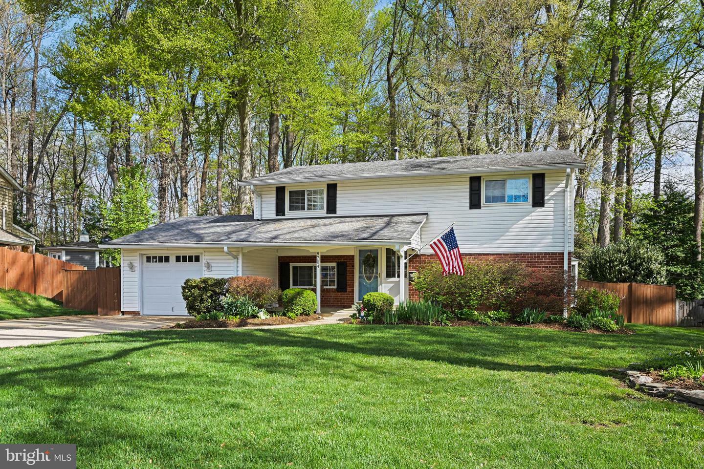 Property Photo: 8704 Parliament Drive VA 22151