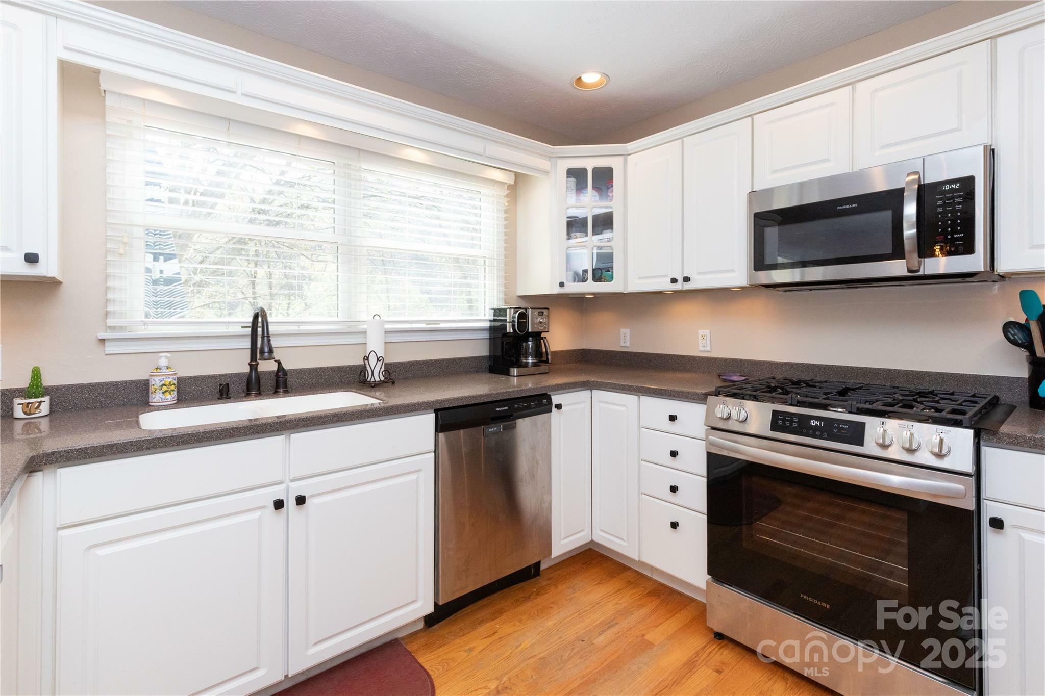 Property Photo: 110 Red Fox Den Road NC 28754