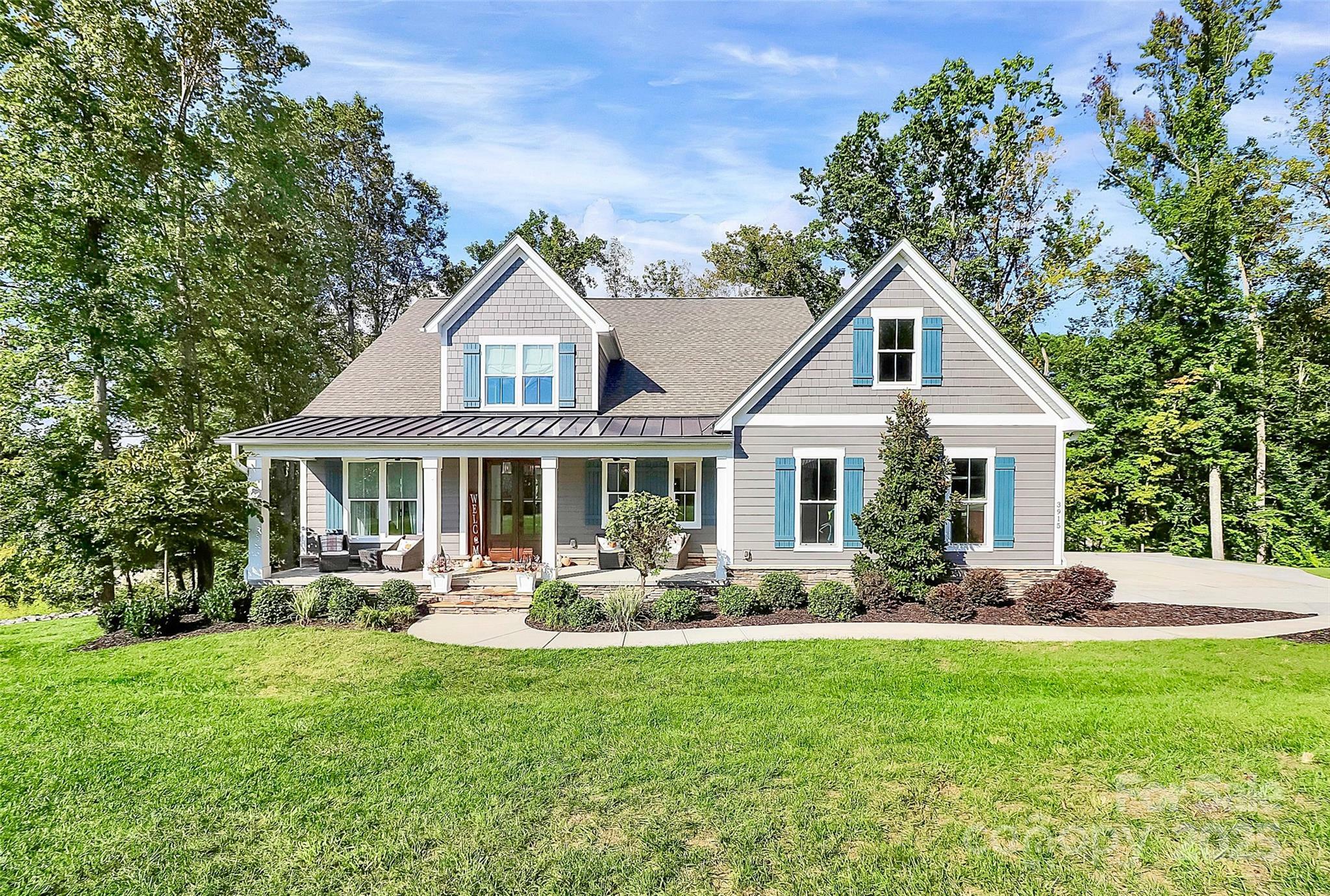 Property Photo: 3915 Chevlot Hills Road NC 28673