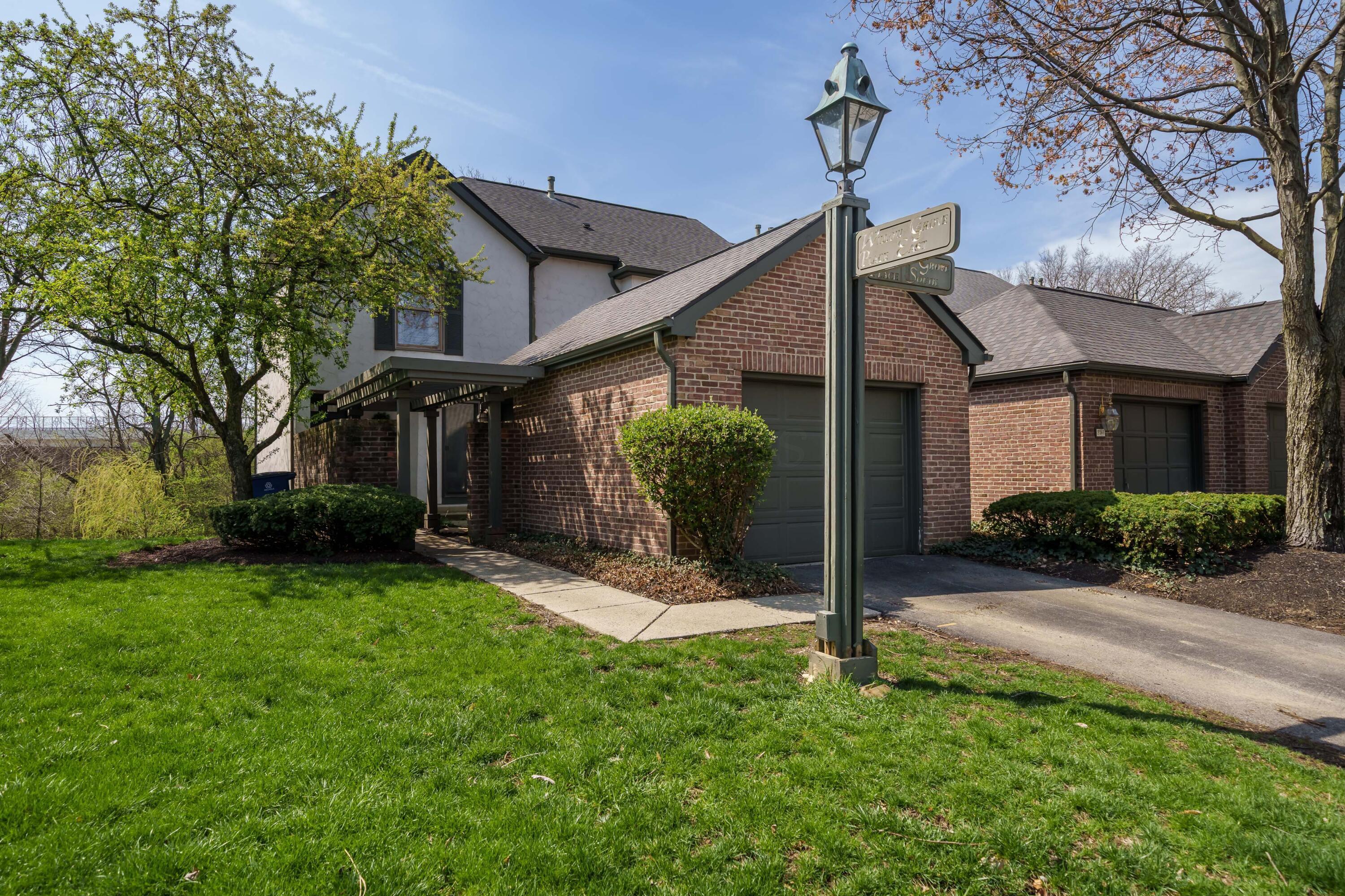 Property Photo: 5161 Willow Grove S Place OH 43017