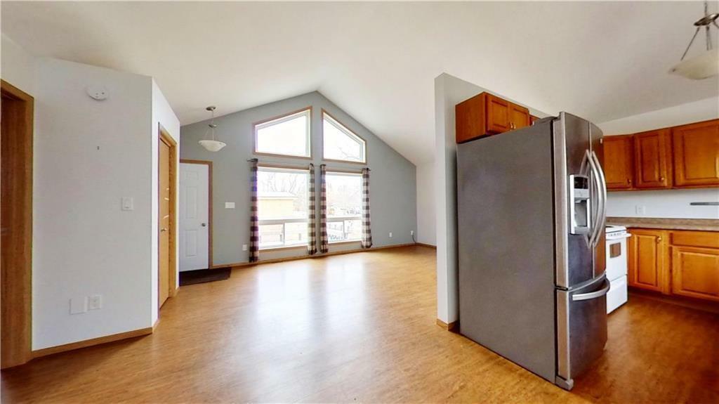 Property Photo: 921 Fourth S Street North MB R0E 0C0