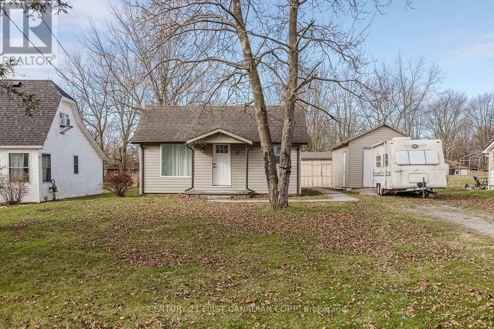 Property Photo: 47 Broadway Street ON N0P 2C0