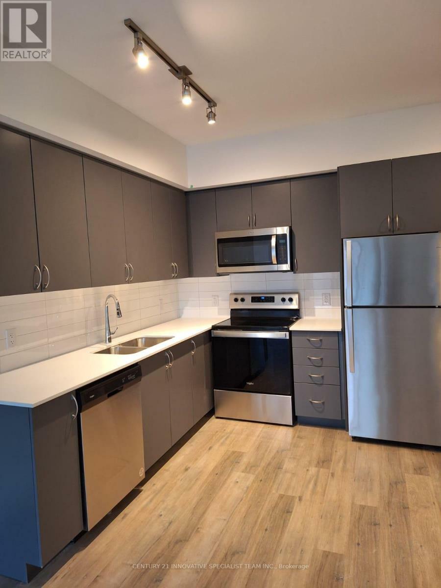 Property Photo: 56 Lakeside Terrace 204 ON L4M 7B9