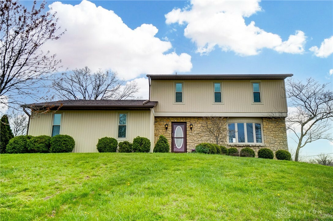 Property Photo: 130 Farmington Drive OH 45013