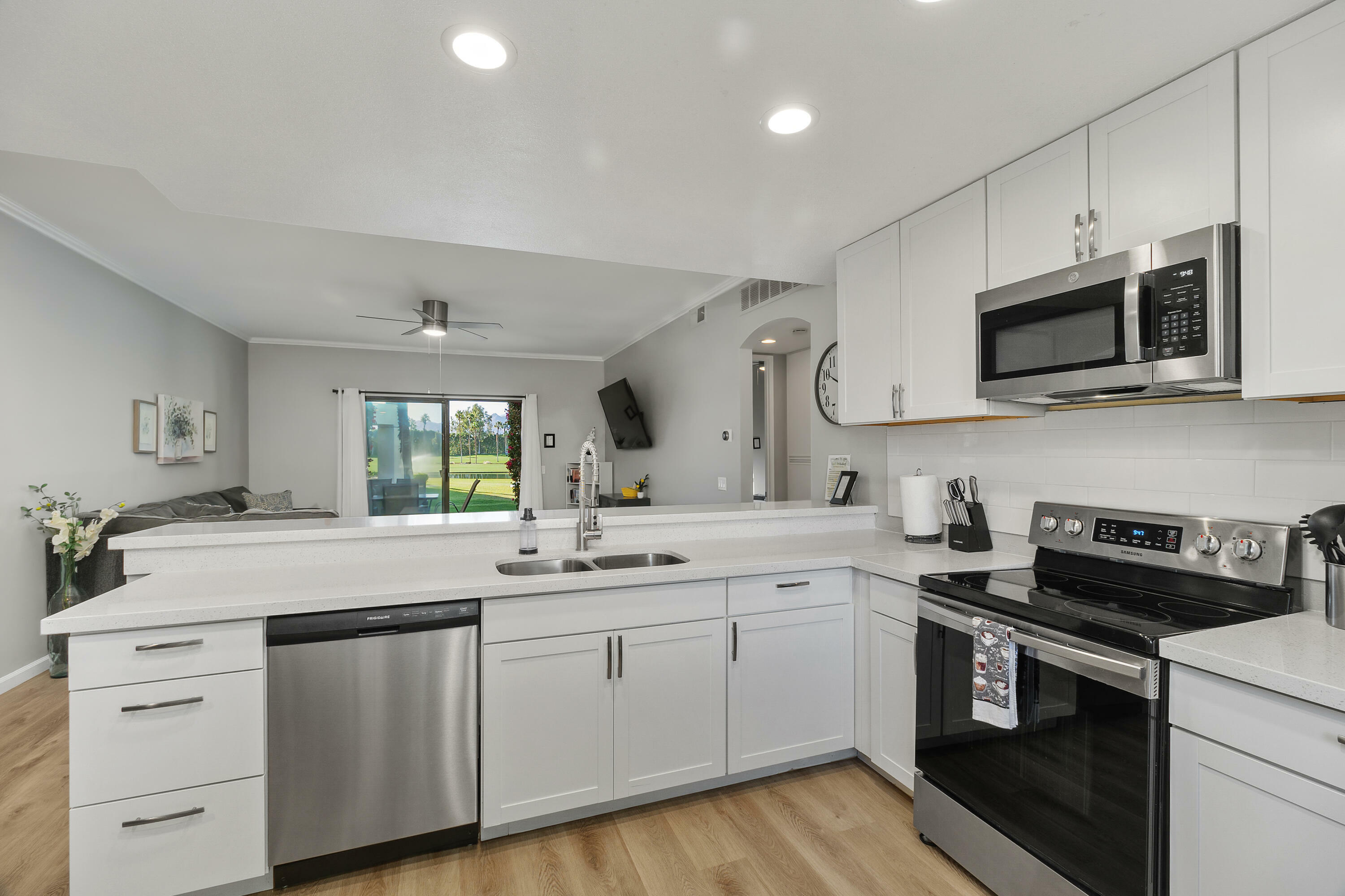 Property Photo: 67837 N Portales Drive 245 CA 92234