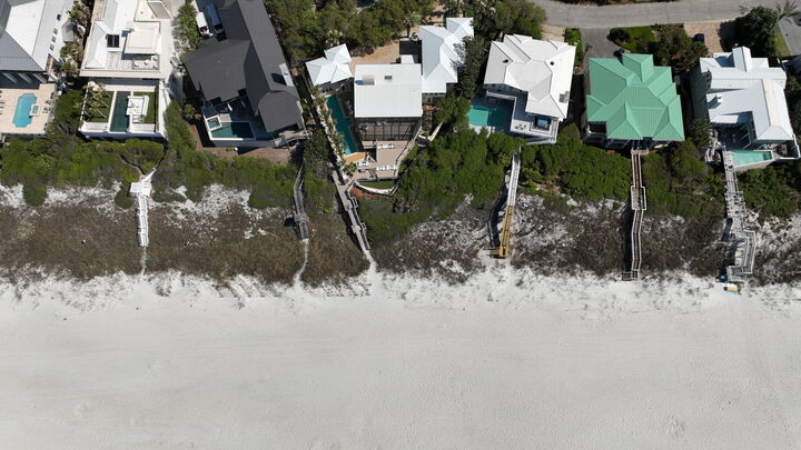 Property Photo:  239 Pelican Circle  FL 32461 