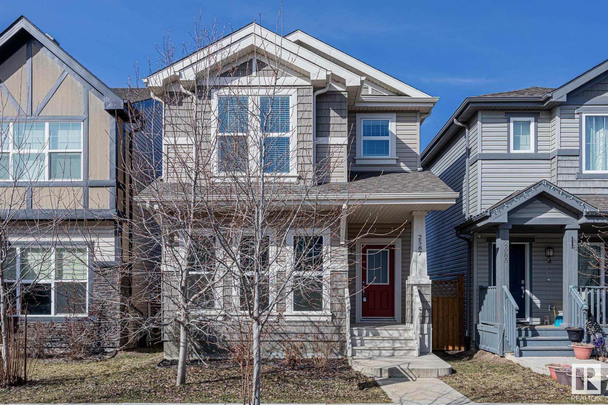 Photo de la propriété: 2587 Coughlan Road SW AB T6W 3S1