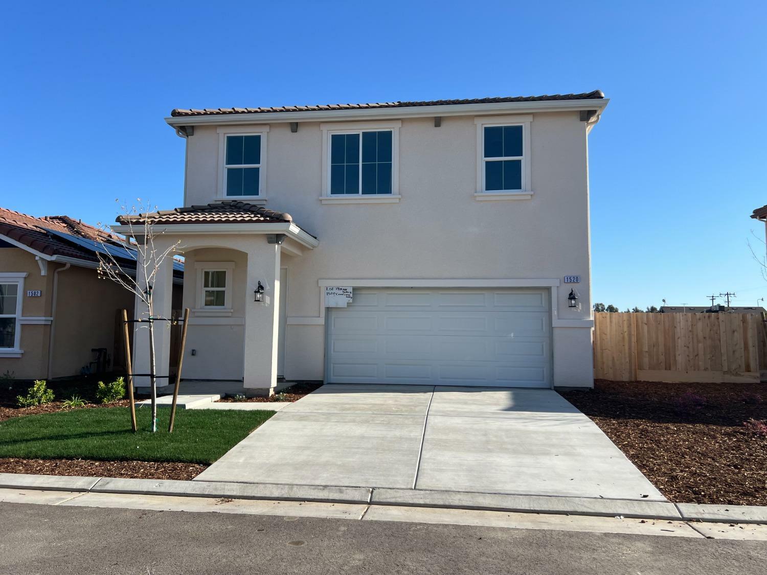 1520 Concord Way Lt 39  Dinuba CA 93618 photo
