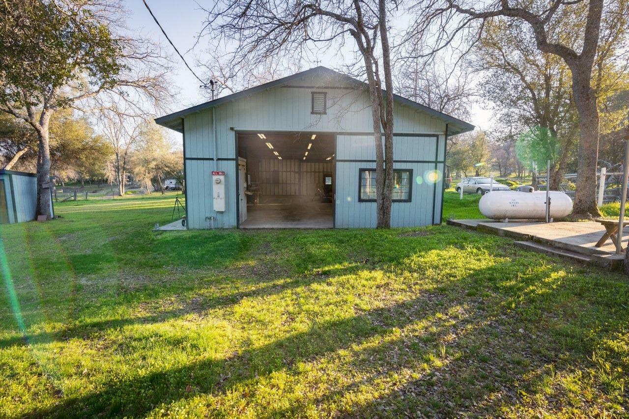 Property Photo:  47616 Hopi Avenue  CA 93614 