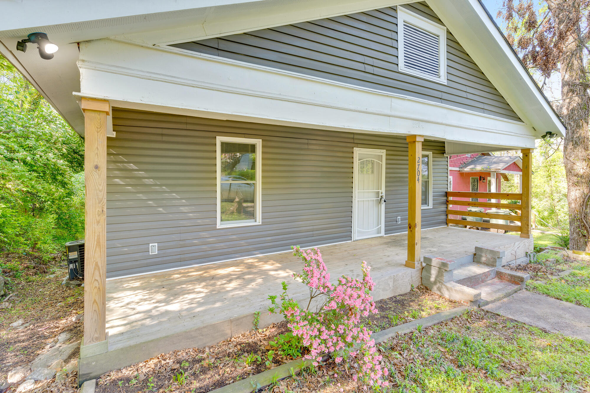 Property Photo:  2704 E 21st Street  TN 37404 