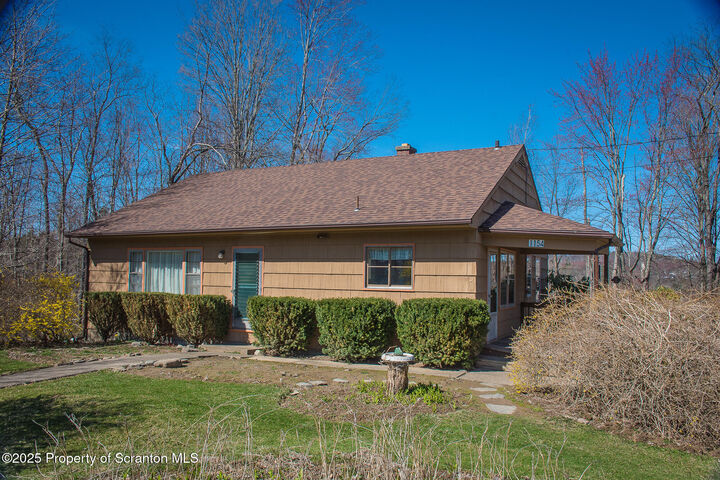 1154 Old Trail Road  Glenburn Twp PA 18411 photo