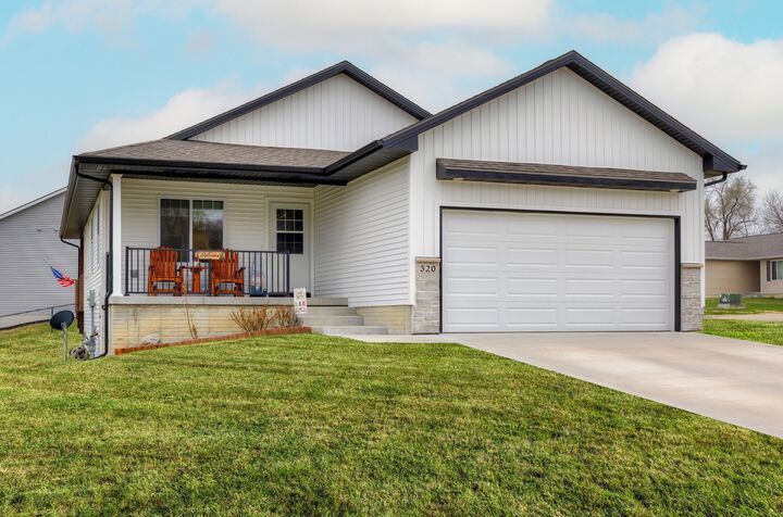 320 Wise Court  Mitchellville IA 50169 photo