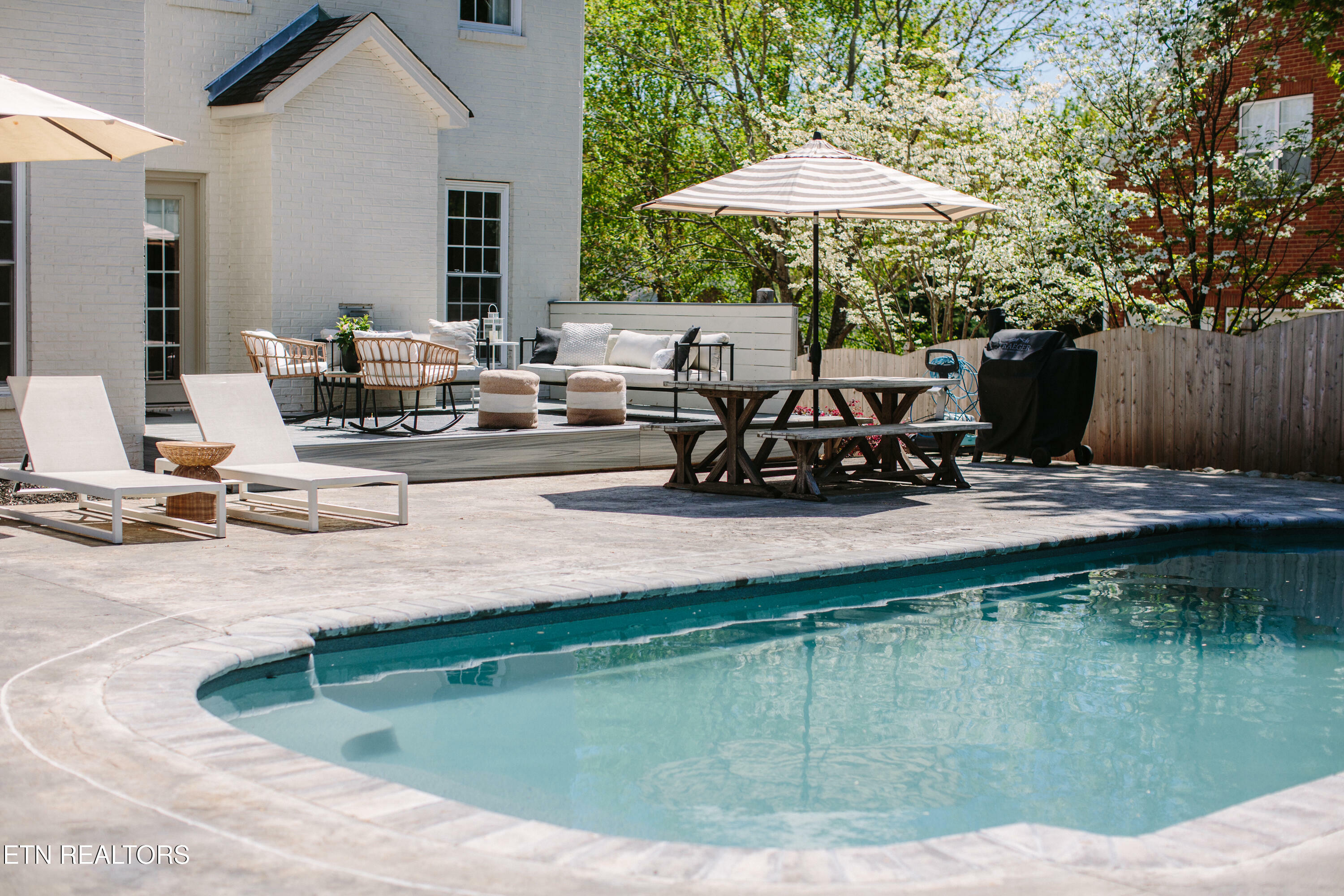 Property Photo:  8719 Hollingsfield Drive  TN 37922 
