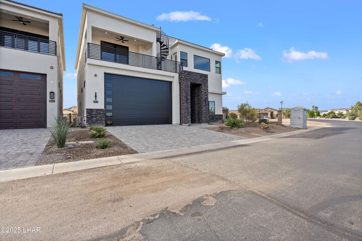 Property Photo:  803 Malibu Dr  AZ 86403 