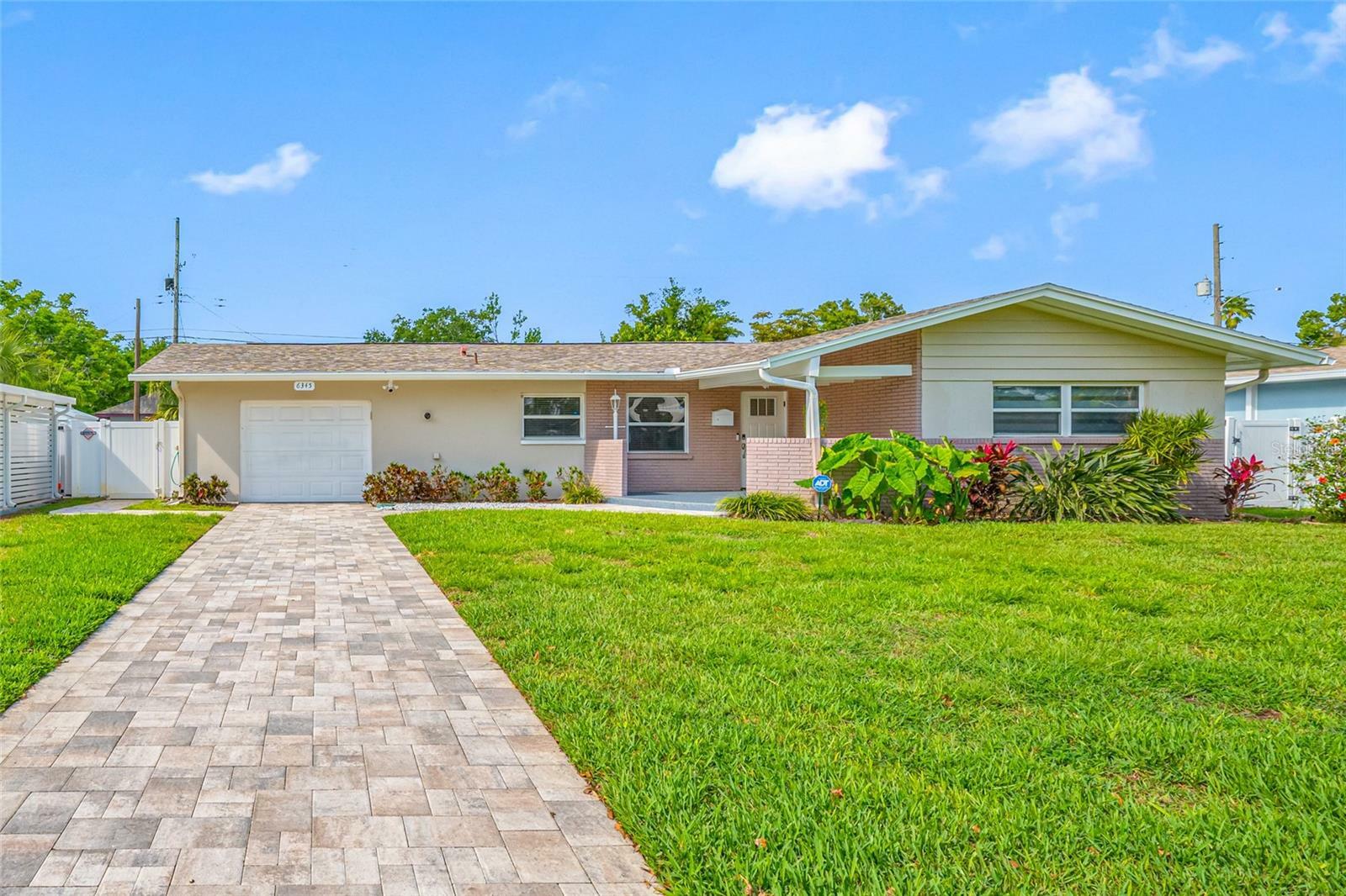 Property Photo:  6345 Dartmouth Avenue N  FL 33710 