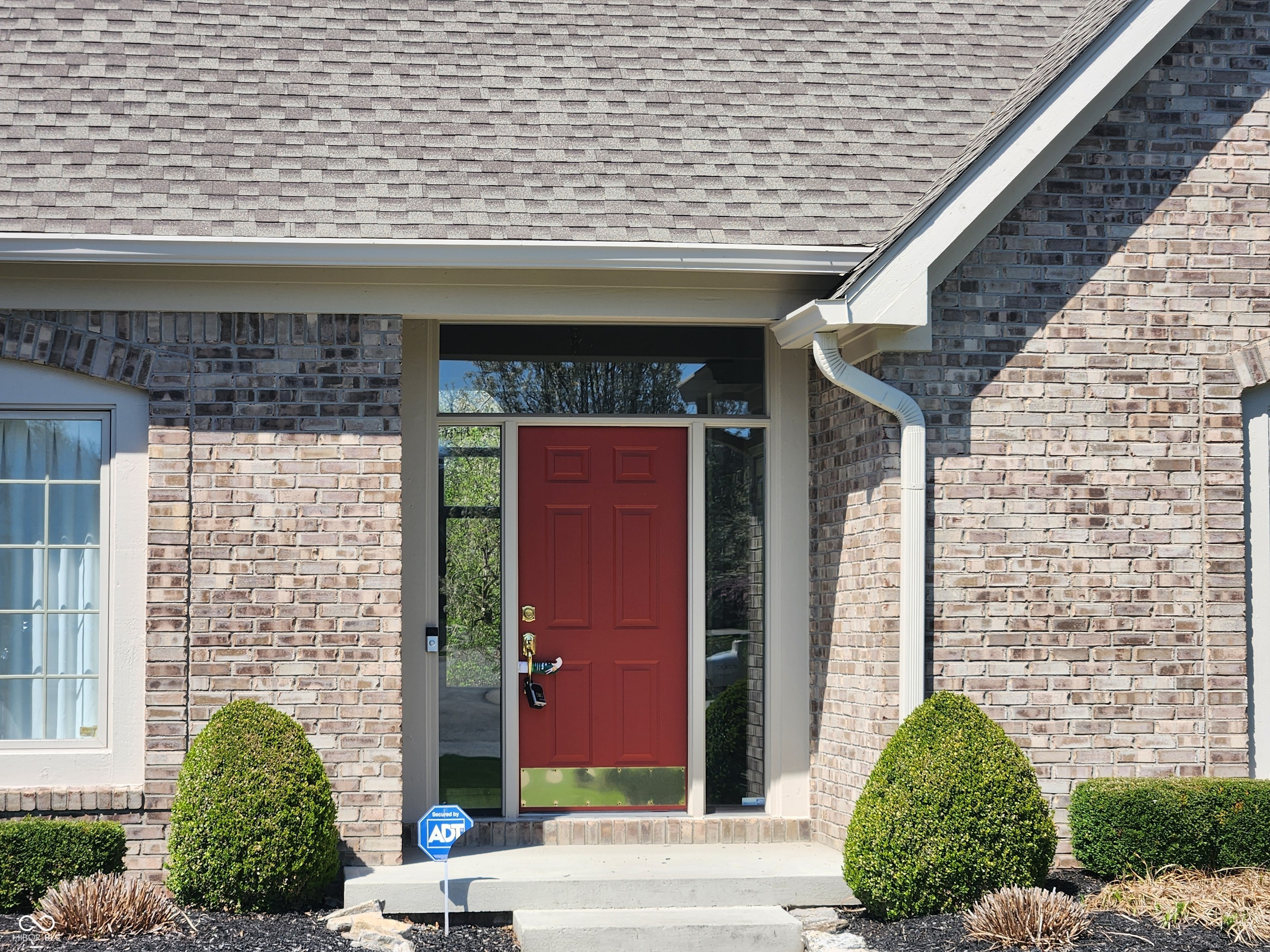 Property Photo: 8717 Vintner Court IN 46256