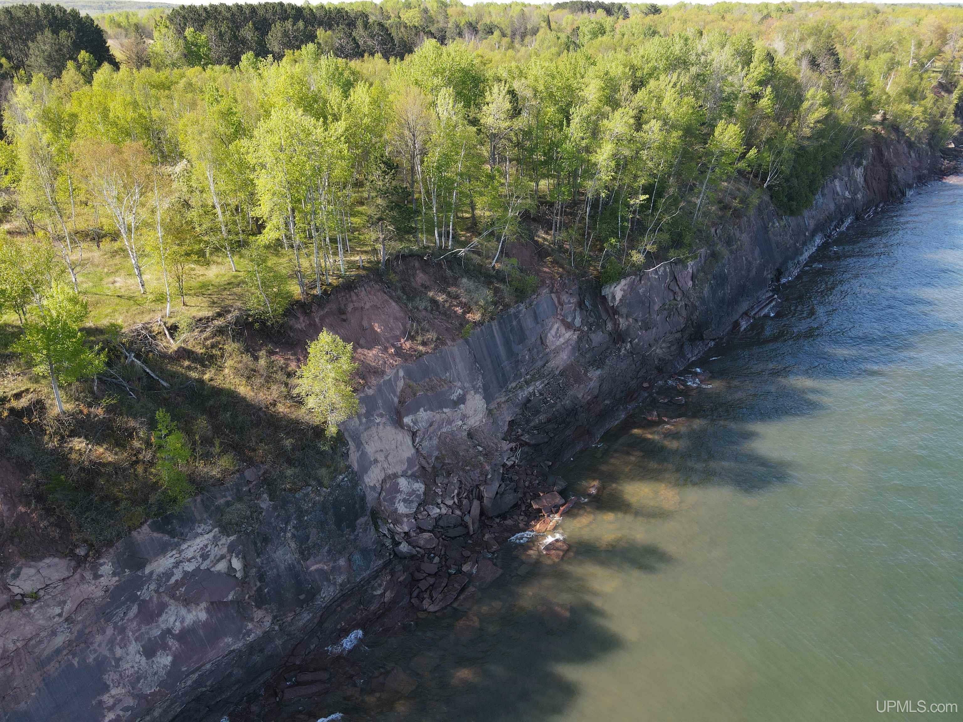 Property Photo: E 380 Lake Road MI 49938