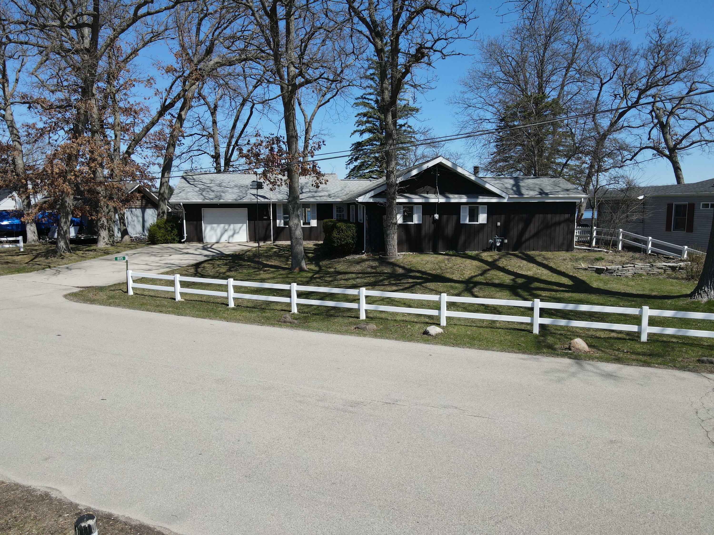 Property Photo: 8115 W Lakeshore Dr WI 53105