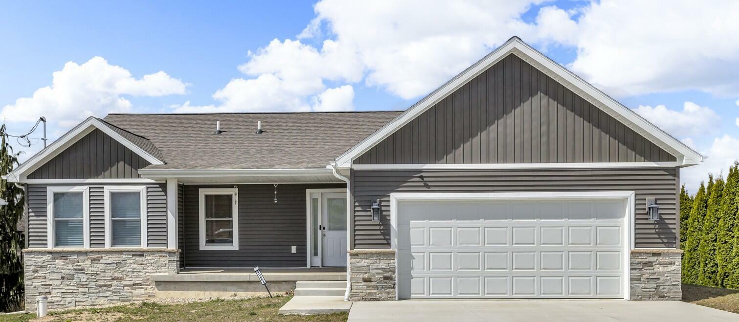 10664 Glendalough Lane  Cement City MI 49233 photo